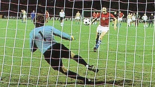 Khoảnh khắc tạo nên thuật ngữ Panenka trong bóng đá